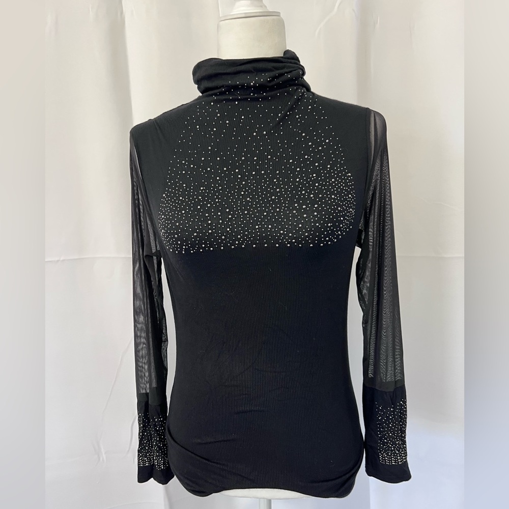 Gorgeous womens turtle neck - embellished gold detail size small
